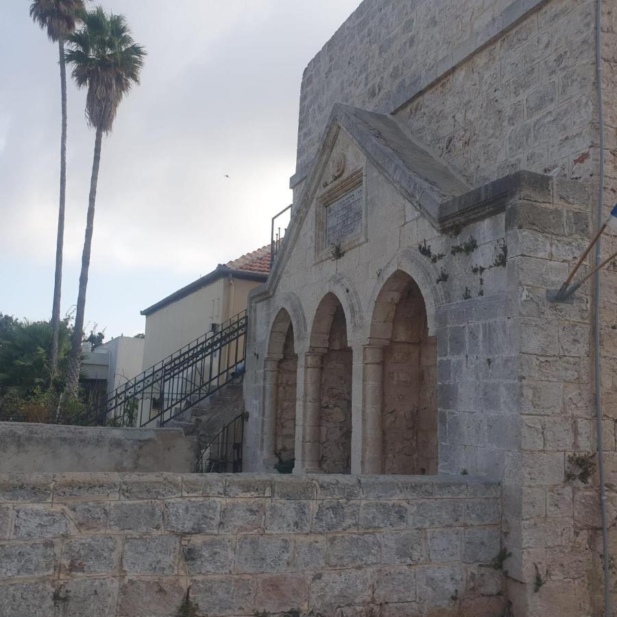 Jabotinsky 37 Bed and Breakfast Zikhron Ya'akov Buitenkant foto