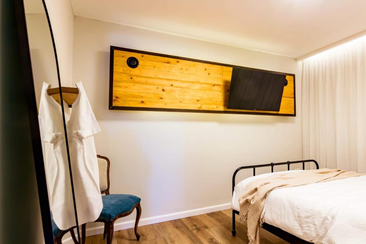 Jabotinsky 37 Bed and Breakfast Zikhron Ya'akov Buitenkant foto