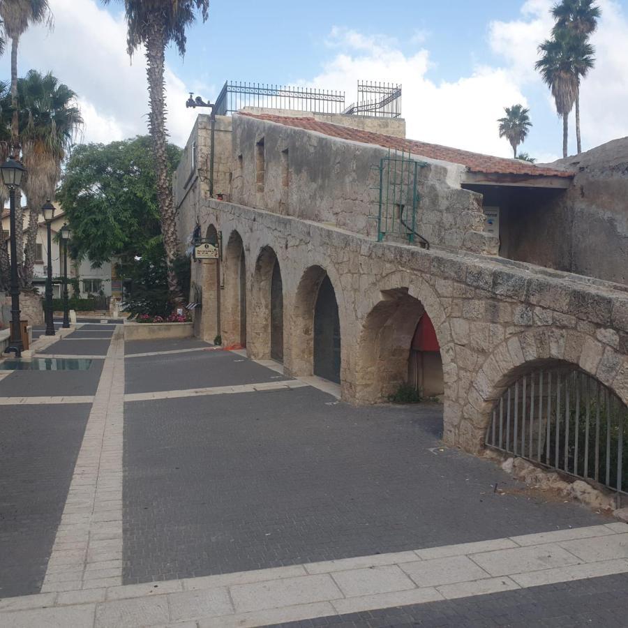 Jabotinsky 37 Bed and Breakfast Zikhron Ya'akov Buitenkant foto